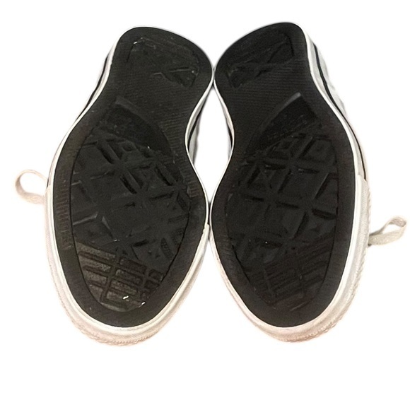 Converse Chuck Taylor Maroon Low-Top Sneakers Shoes - Picture 5 of 6